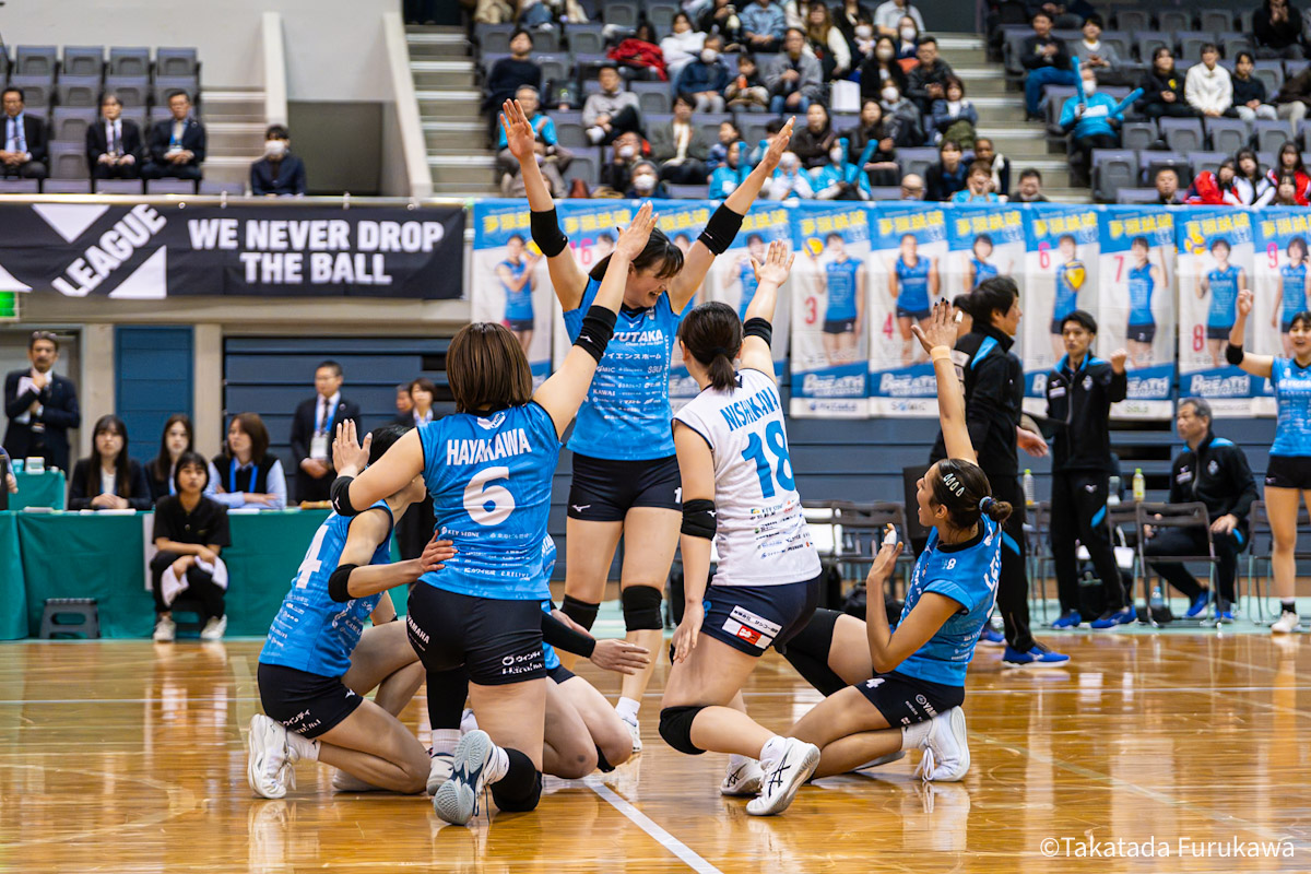 ブレス浜松の今季ユニフォームデザインと選手背番号が決定