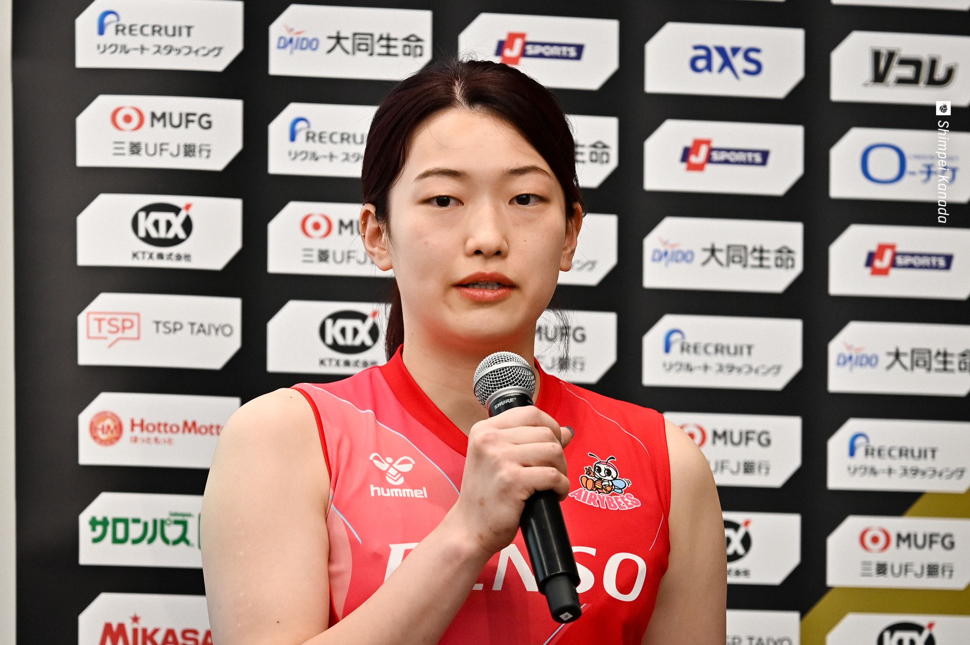 SVリーグ初代トップサーブレシーバー川畑遥奈が臨む日本代表。「積極的